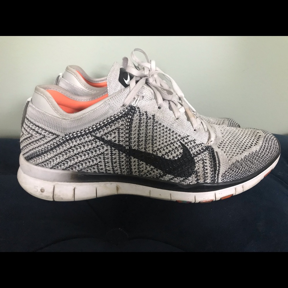 Nike Flyknit Sneakers